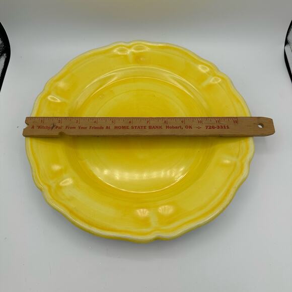 Bloomingdales Yellow Flower Charger Made in Italy Main Course 13 inch - Picture 2 of 4